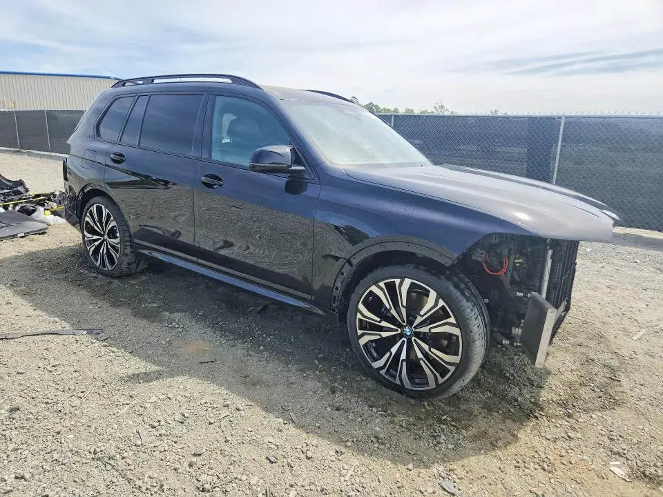 2023 BMW X7 M60I  