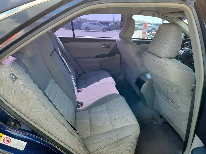 2015 TOYOTA CAMRY LE  