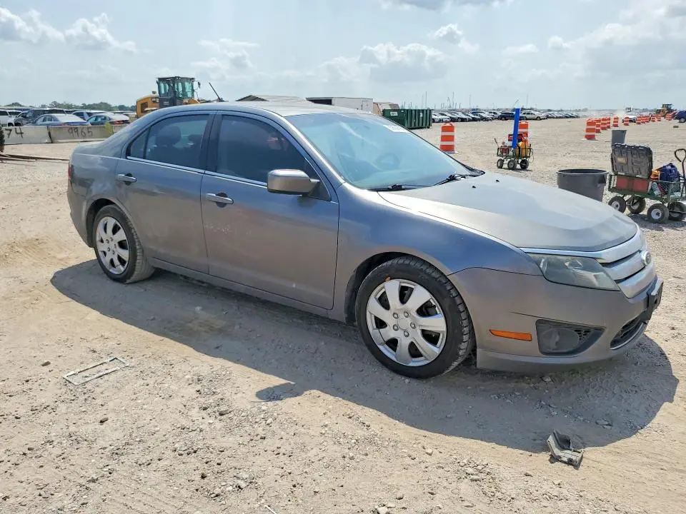 2011 FORD FUSION SE  