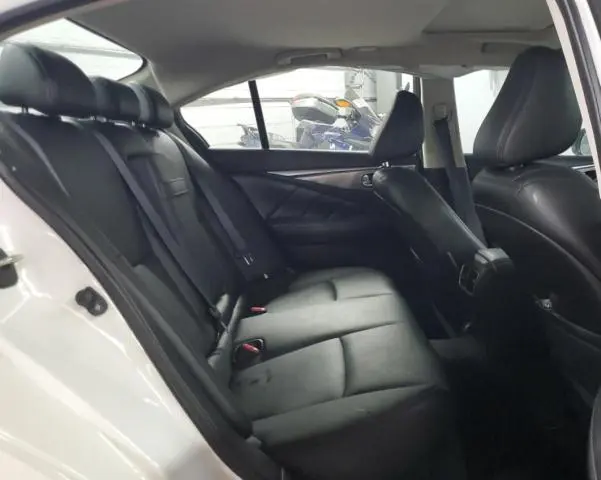 2015 INFINITI Q50 BASE  