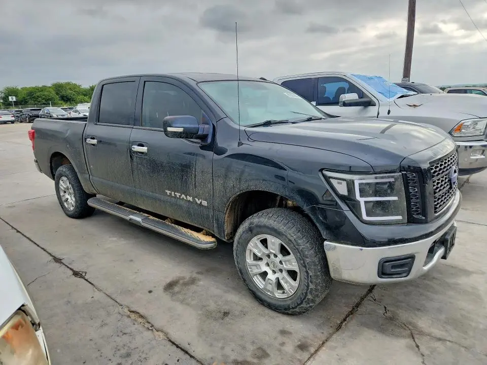 2019 NISSAN TITAN SV  