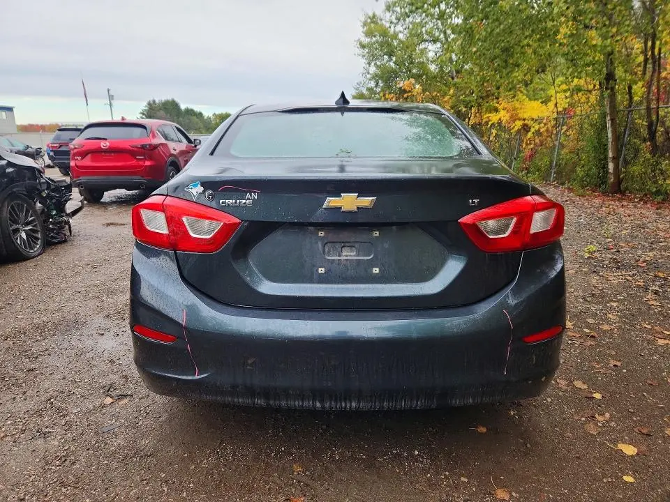 2017 CHEVROLET CRUZE LT  