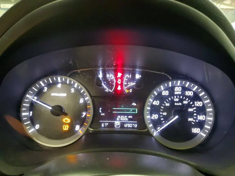 2015 NISSAN SENTRA SR  