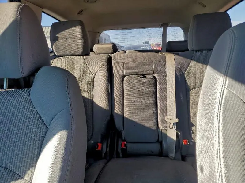 2011 CHEVROLET TRAVERSE LS  