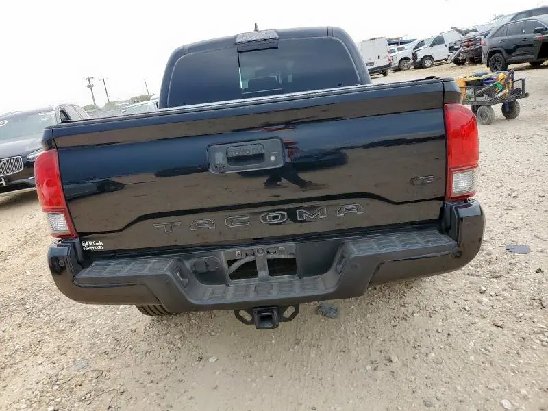 2018 TOYOTA TACOMA DOUBLE CAB  