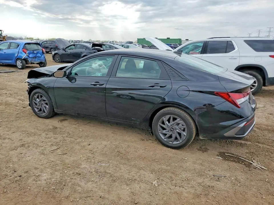 2024 HYUNDAI ELANTRA SEL  