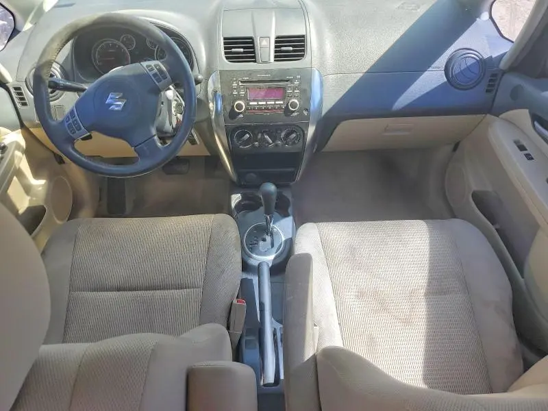 2011 SUZUKI SX4 LE  