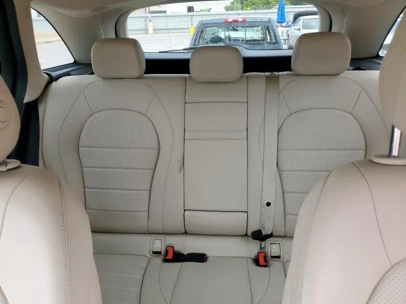 2016 MERCEDES-BENZ GLC 300  