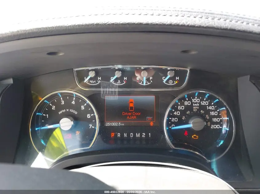 2011 FORD F-150 LARIAT