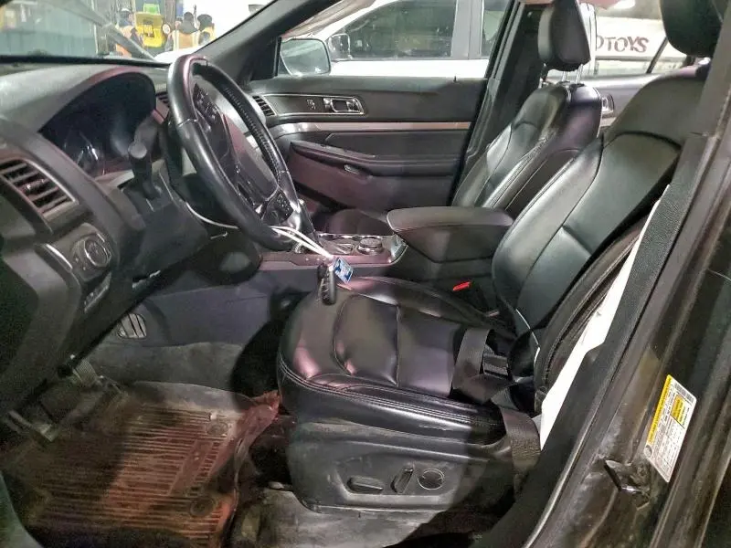 2019 FORD EXPLORER XLT  