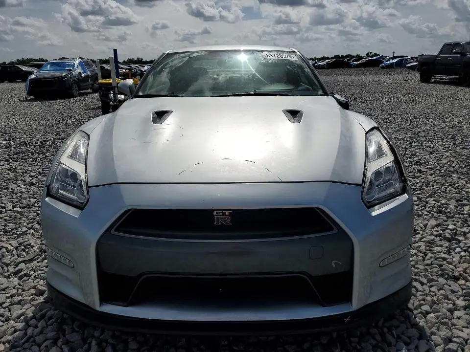 2016 NISSAN GT-R BLACK EDITION  