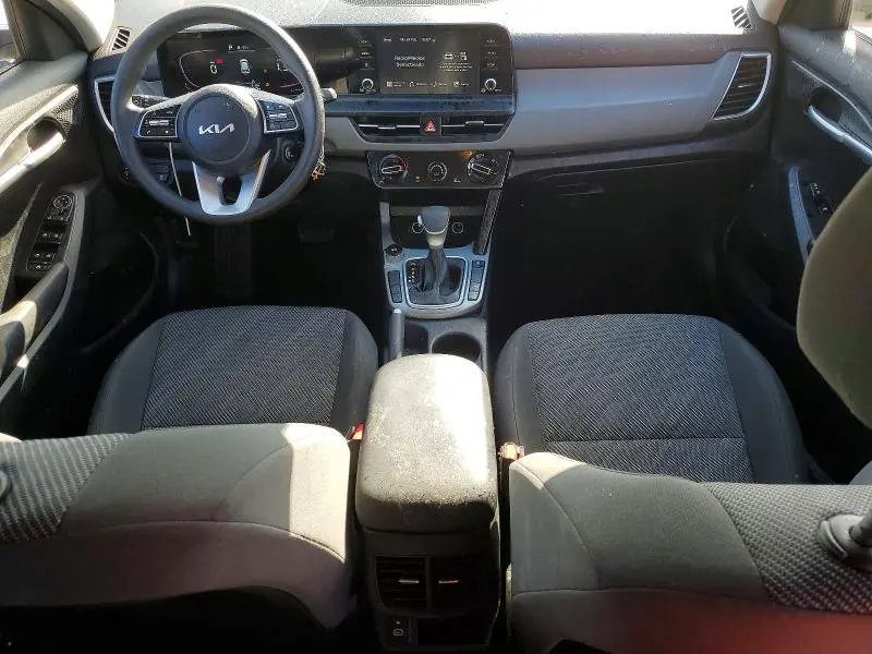 2024 KIA SELTOS LX  