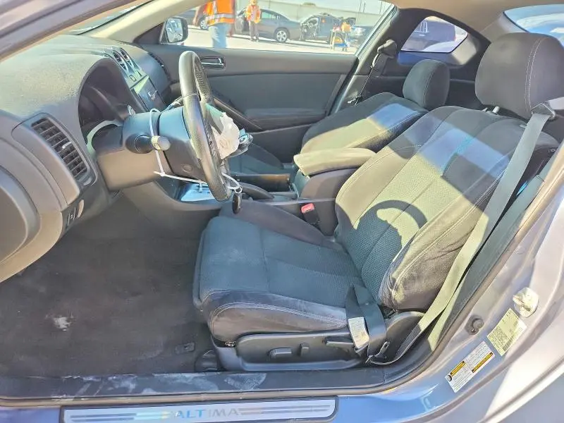 2010 NISSAN ALTIMA S  