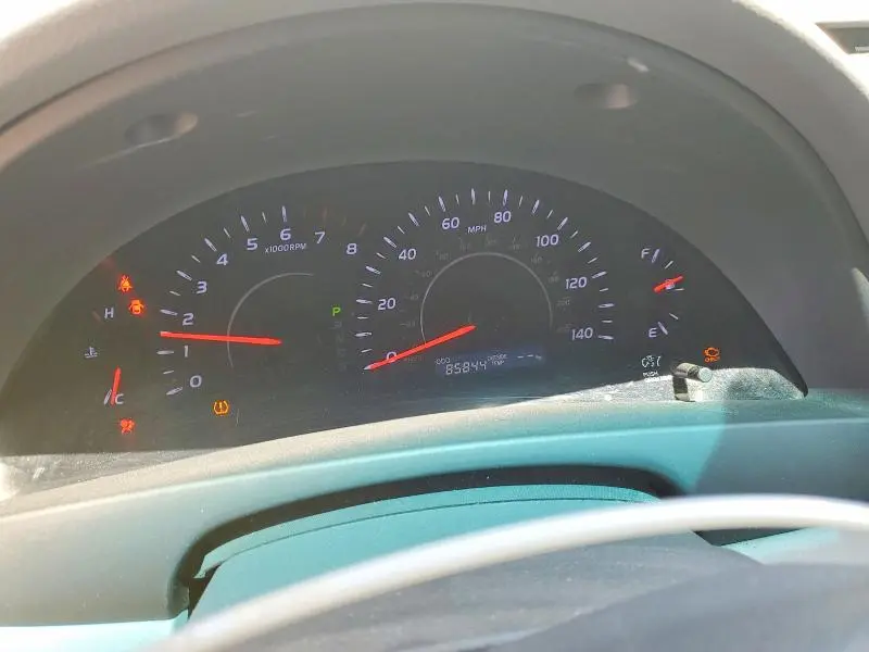 2011 TOYOTA CAMRY LE  