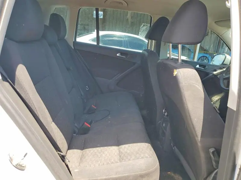 2017 VOLKSWAGEN TIGUAN S  