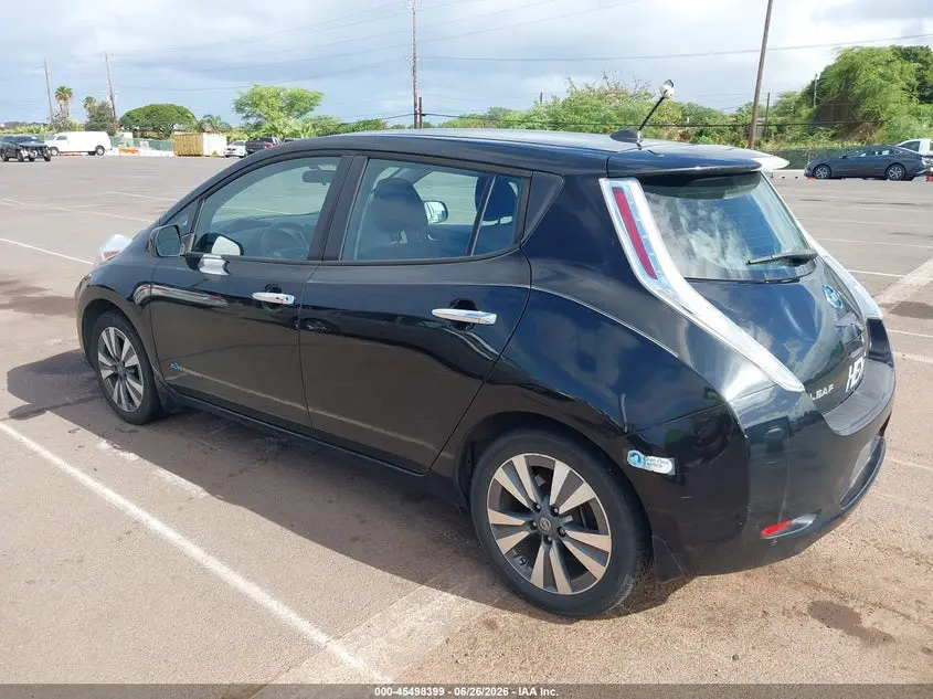 2017 NISSAN LEAF SV
