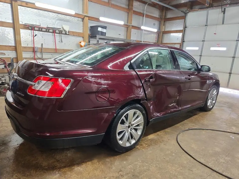 2011 FORD TAURUS LIMITED  