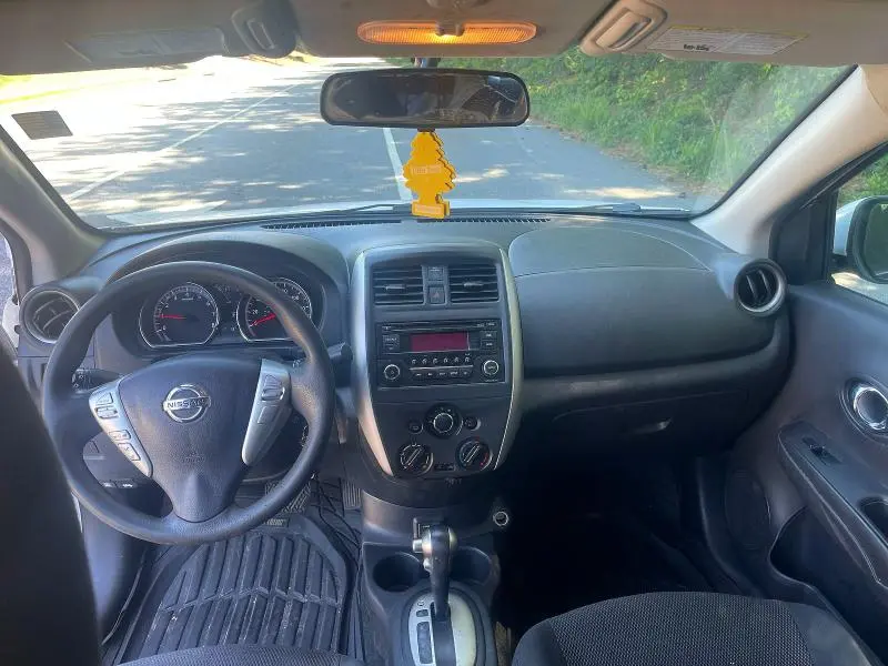 2018 NISSAN VERSA SV  