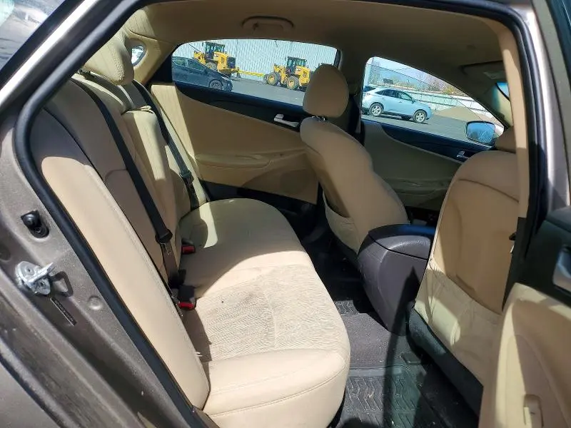 2014 HYUNDAI SONATA GLS  