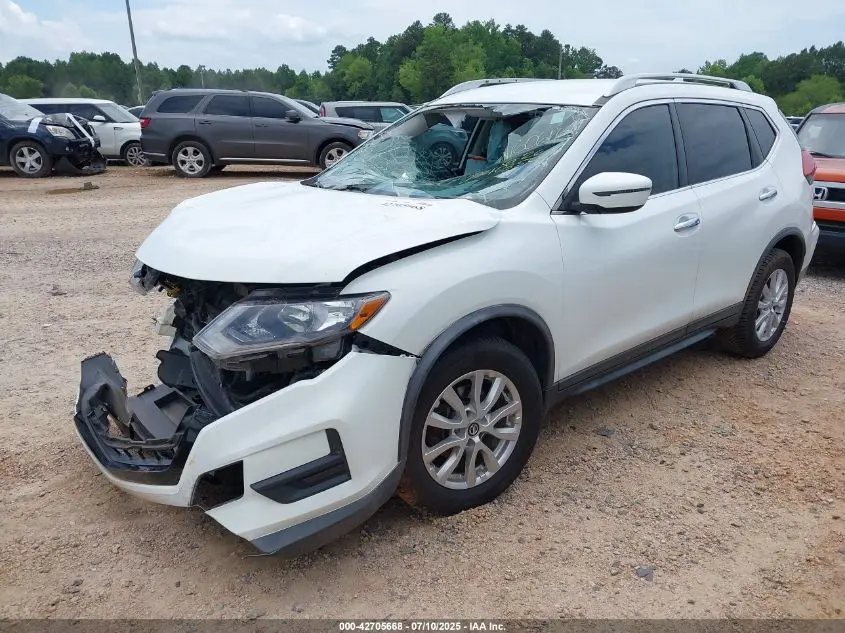 2017 NISSAN ROGUE SV