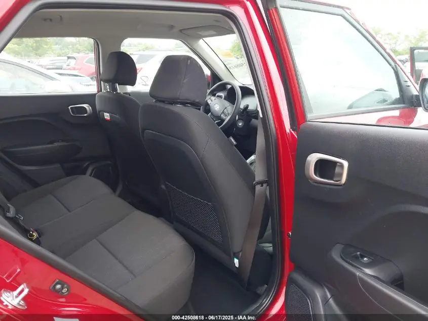 2025 HYUNDAI VENUE SE