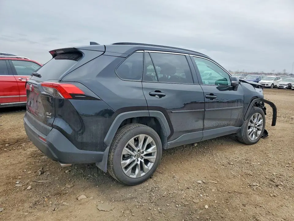 2022 TOYOTA RAV4 XLE PREMIUM  