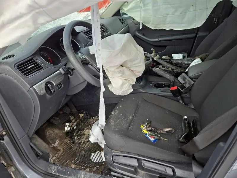 2015 VOLKSWAGEN JETTA BASE  