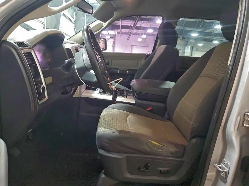 2012 DODGE RAM 1500 SLT  