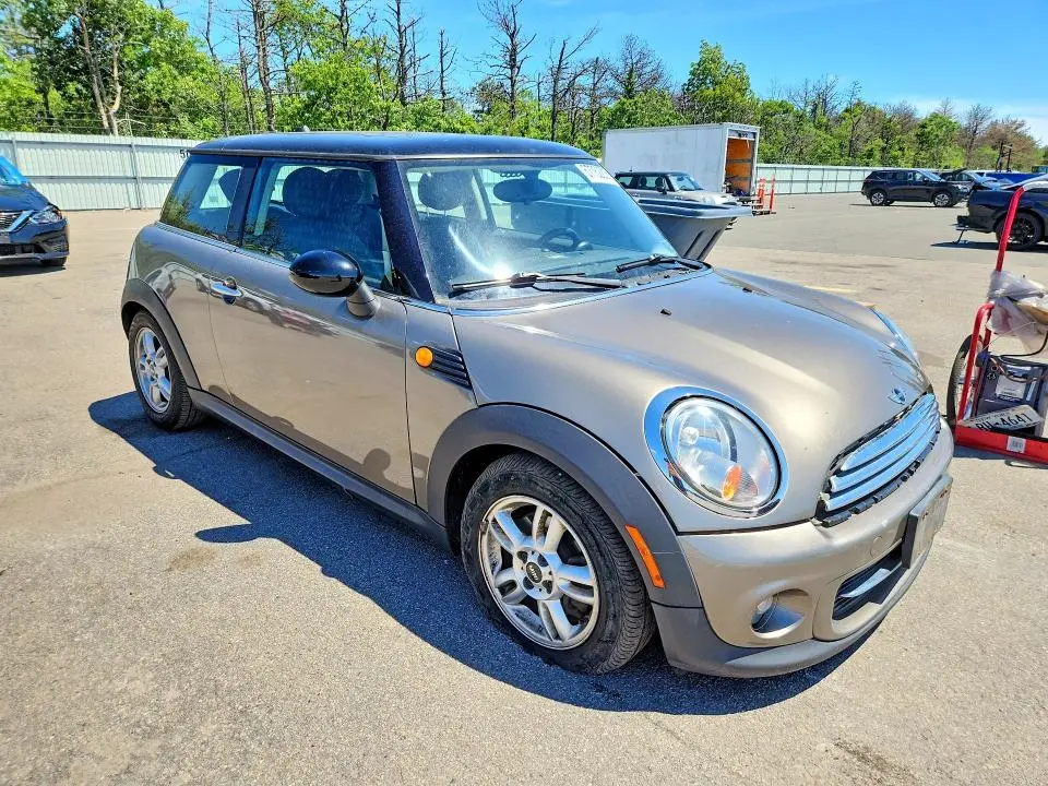 2012 MINI COOPER   