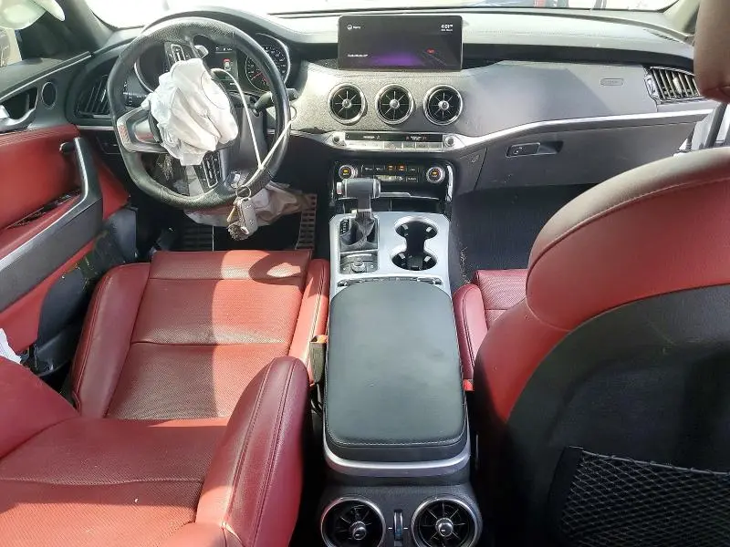 2022 KIA STINGER GT1  