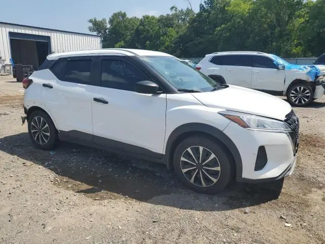 2022 NISSAN KICKS S  