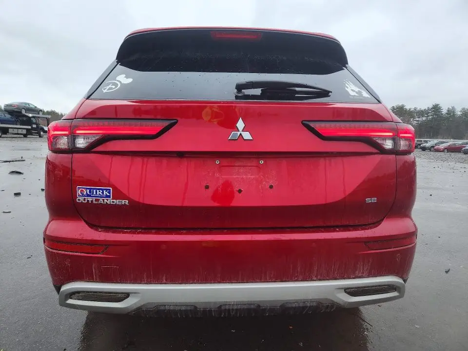 2022 MITSUBISHI OUTLANDER SE  