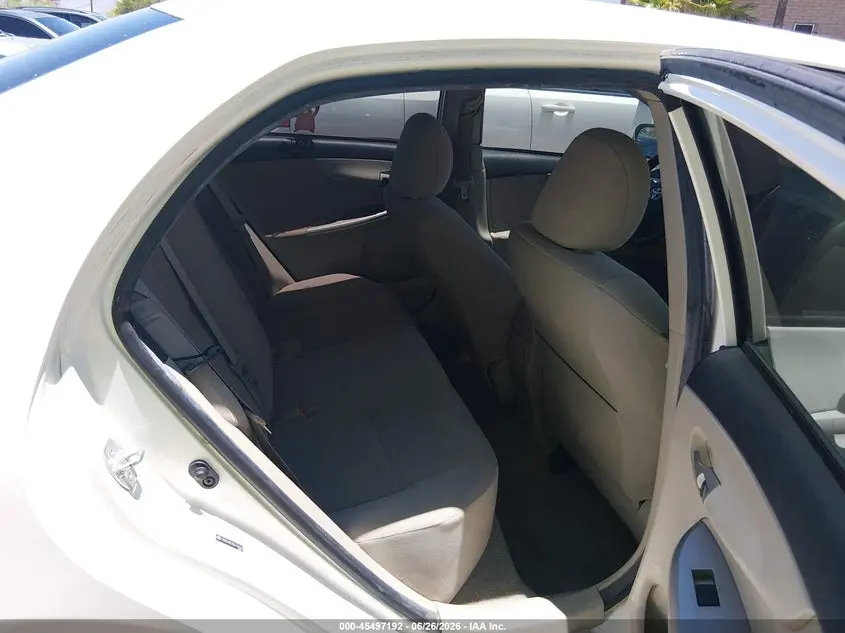 2011 TOYOTA COROLLA LE
