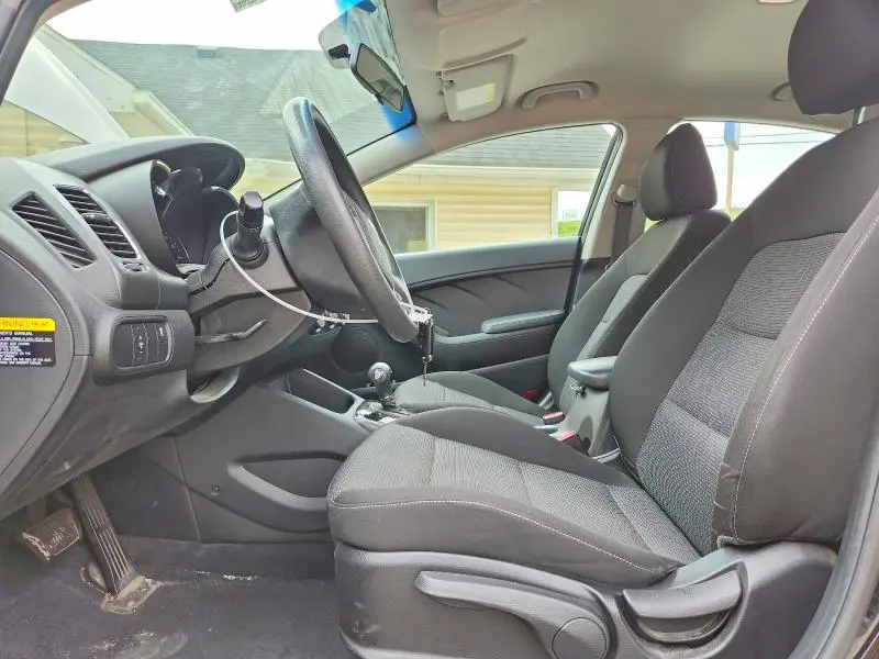 2018 KIA FORTE LX  