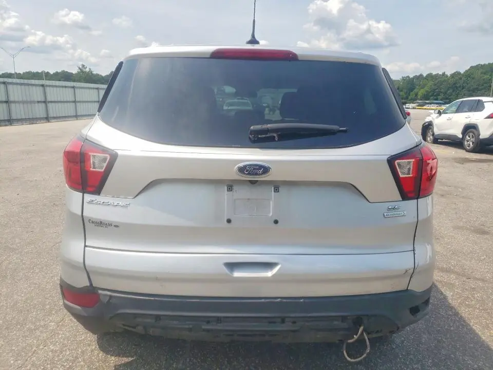 2019 FORD ESCAPE SE  