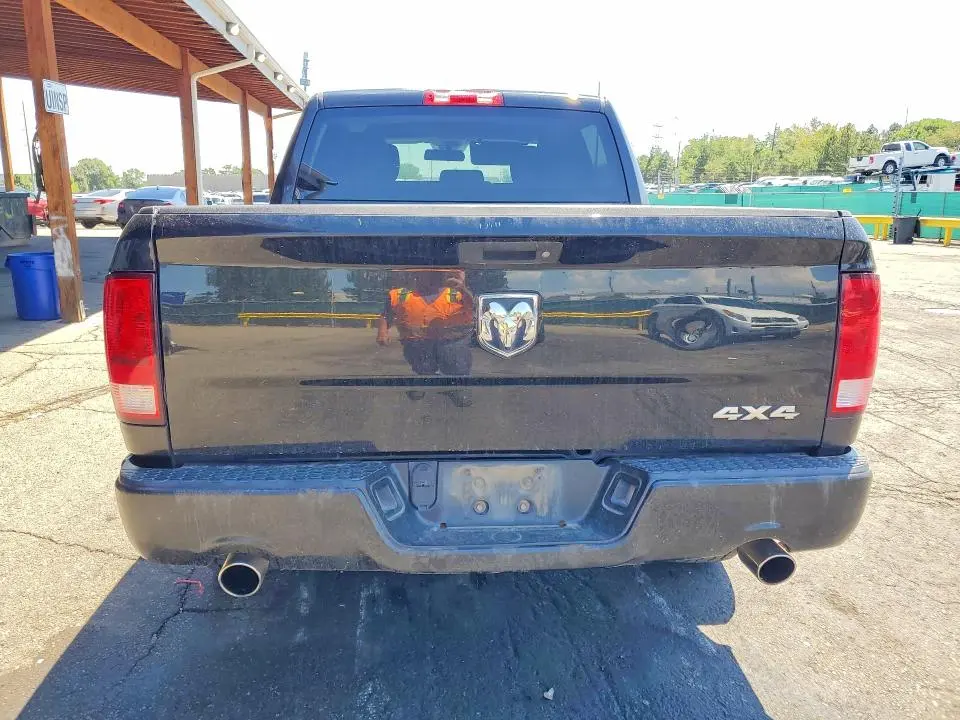 2017 RAM 1500 ST  