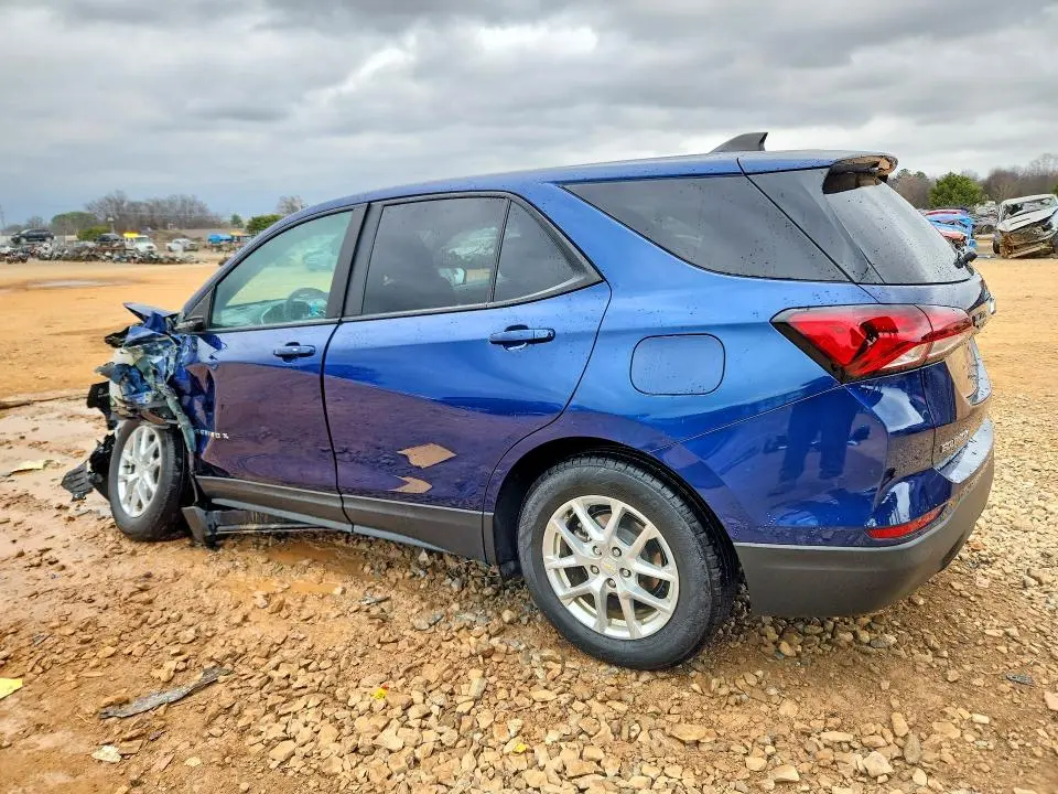 2022 CHEVROLET EQUINOX LS  