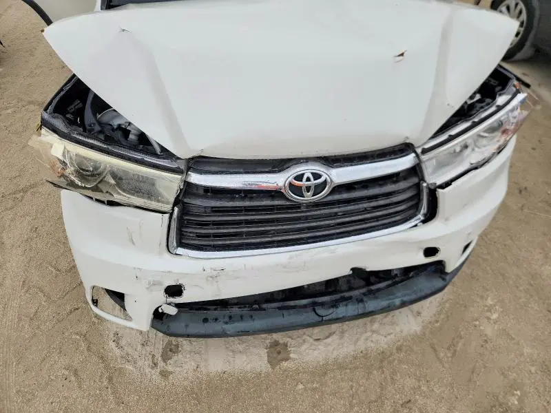 2014 TOYOTA HIGHLANDER XLE  