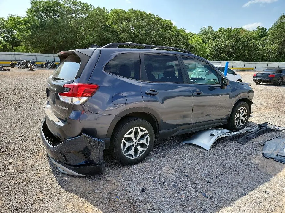 2019 SUBARU FORESTER PREMIUM  