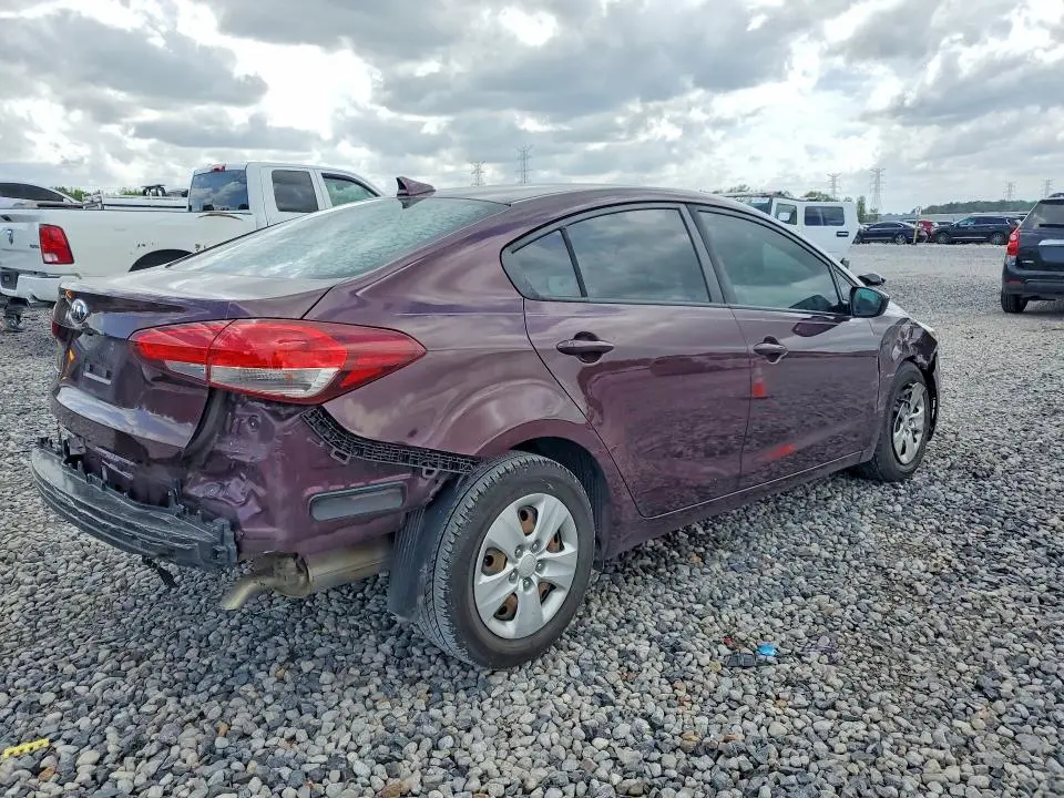 2018 KIA FORTE LX  