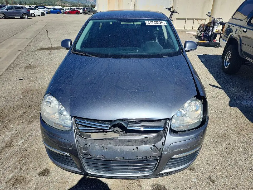 2010 VOLKSWAGEN JETTA LIMITED  