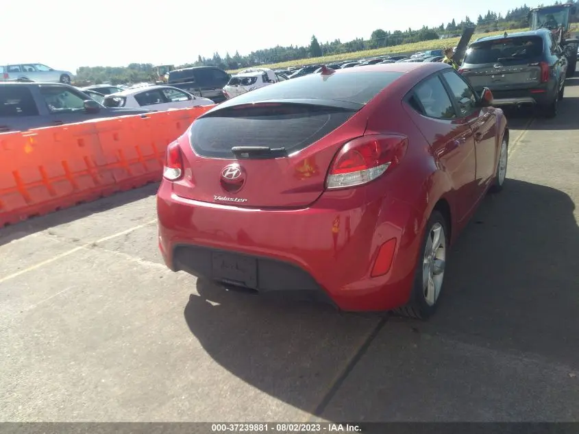 2013 HYUNDAI VELOSTER W/BLACK INT