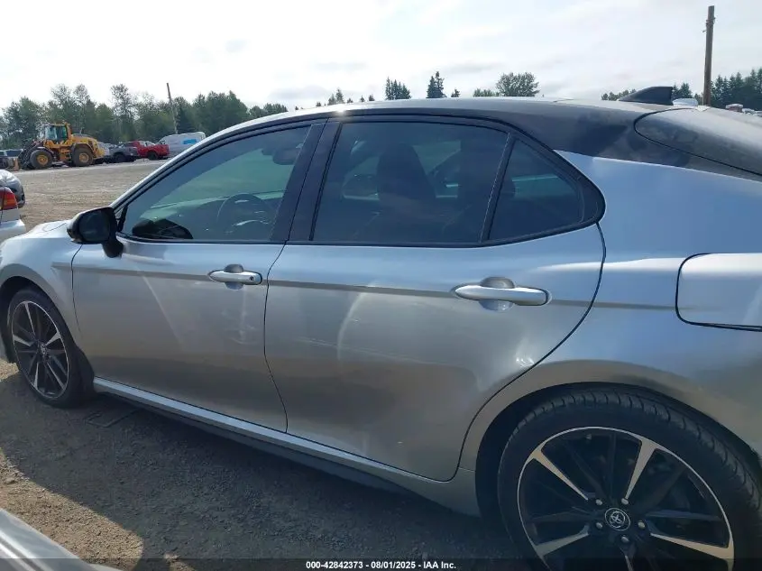 2019 TOYOTA CAMRY XSE