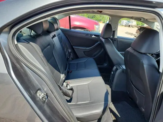 2014 VOLKSWAGEN JETTA SE  
