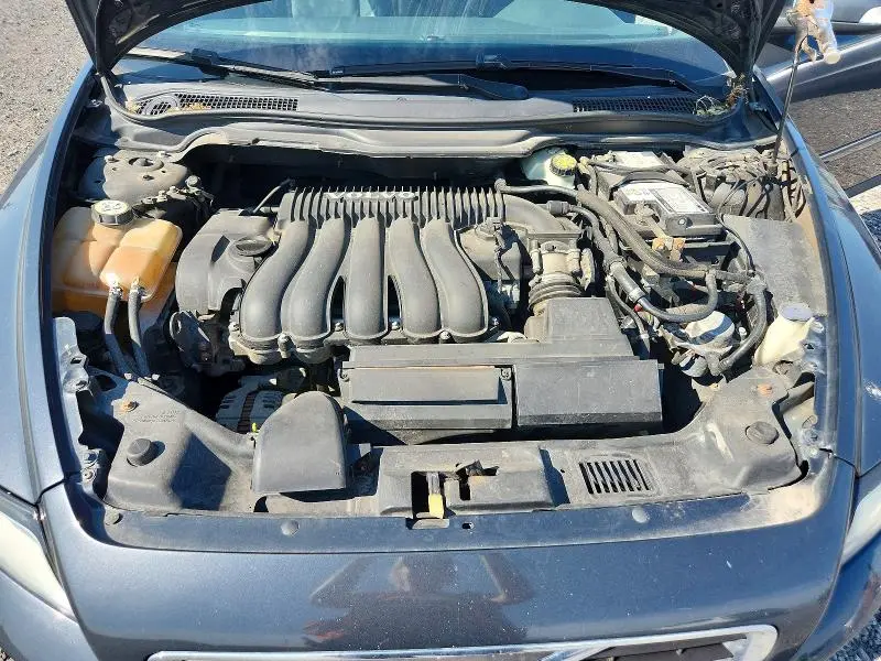 2010 VOLVO S40 2.4I  