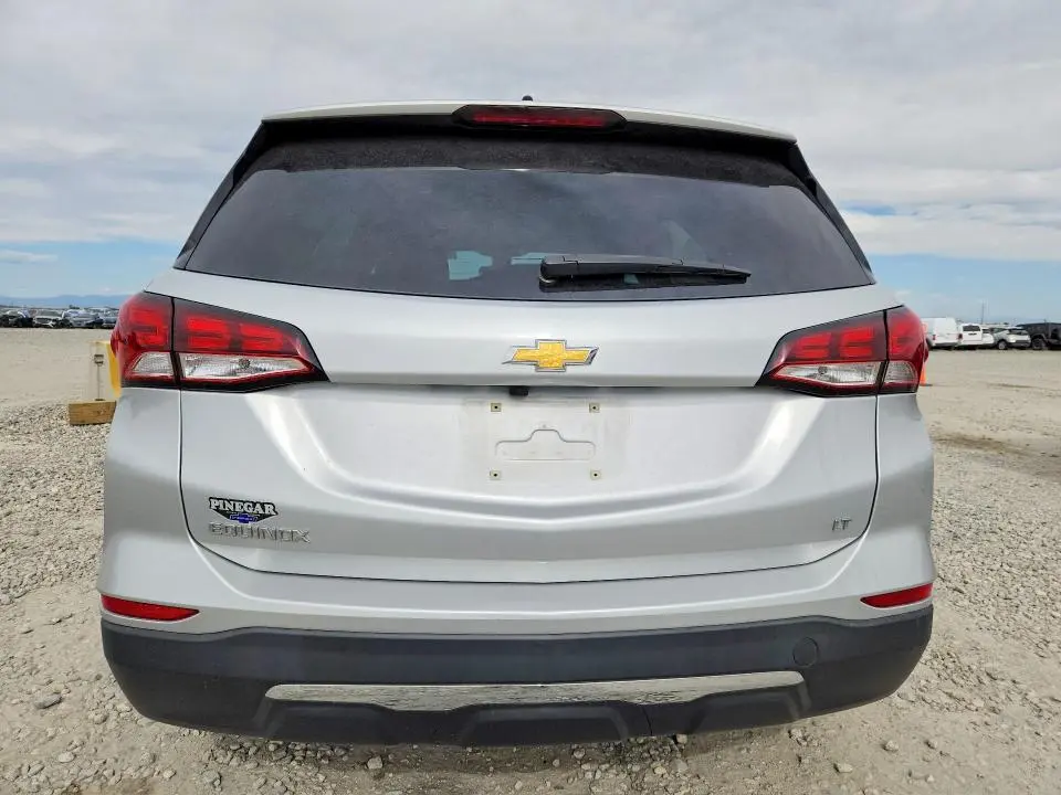 2022 CHEVROLET EQUINOX LT  