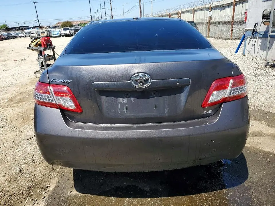 2011 TOYOTA CAMRY LE  