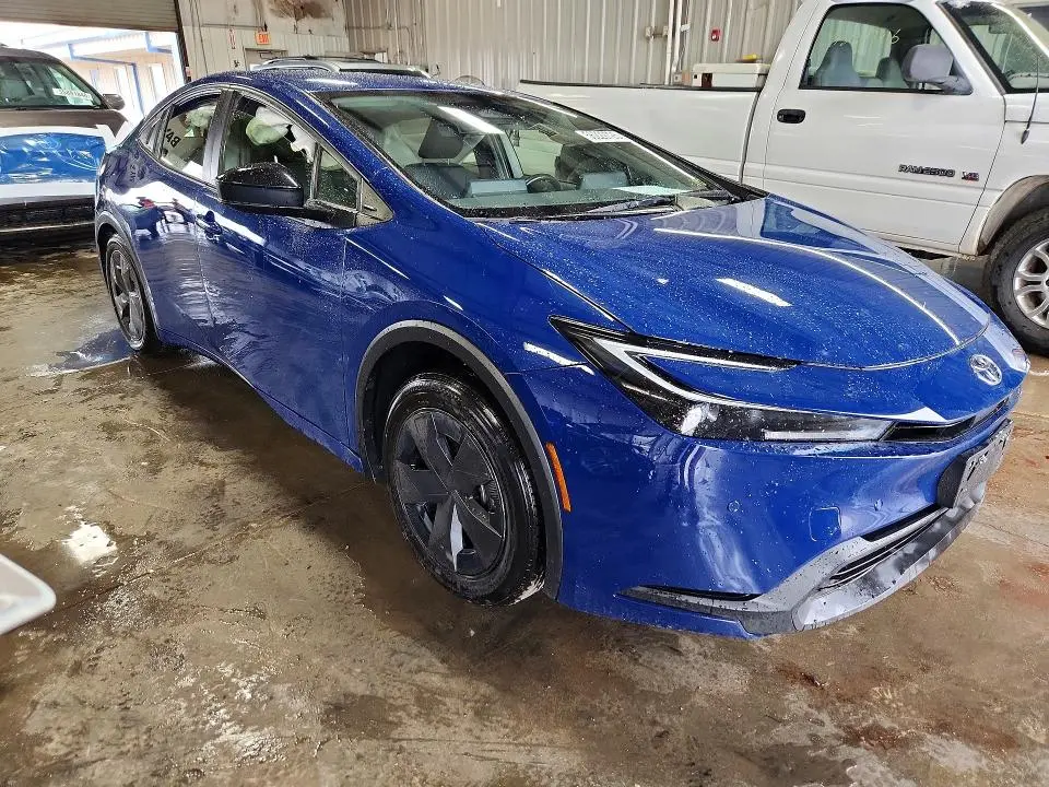 2024 TOYOTA PRIUS LE  