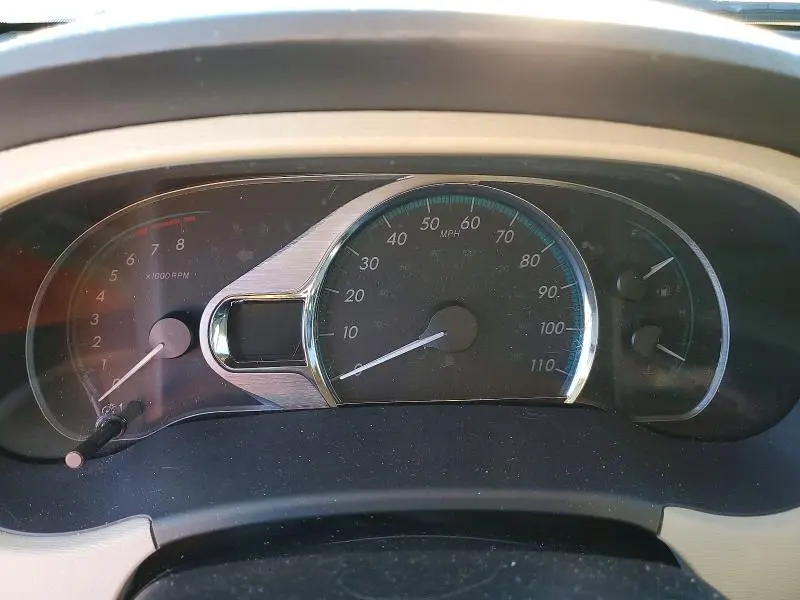 2013 TOYOTA SIENNA XLE  