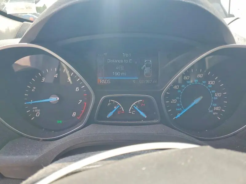 2015 FORD ESCAPE SE  